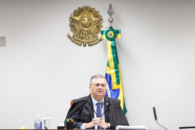 O despacho detalha as respostas enviadas pelas legendas após uma intimação emitida por Dino em 15 de julho, na qual questionava se as presidências partidárias detinham O despacho detalha as respostas enviadas pelas legendas após uma intimação emitida por Dino em 15 de julho, na qual questionava se as presidências partidárias detinham