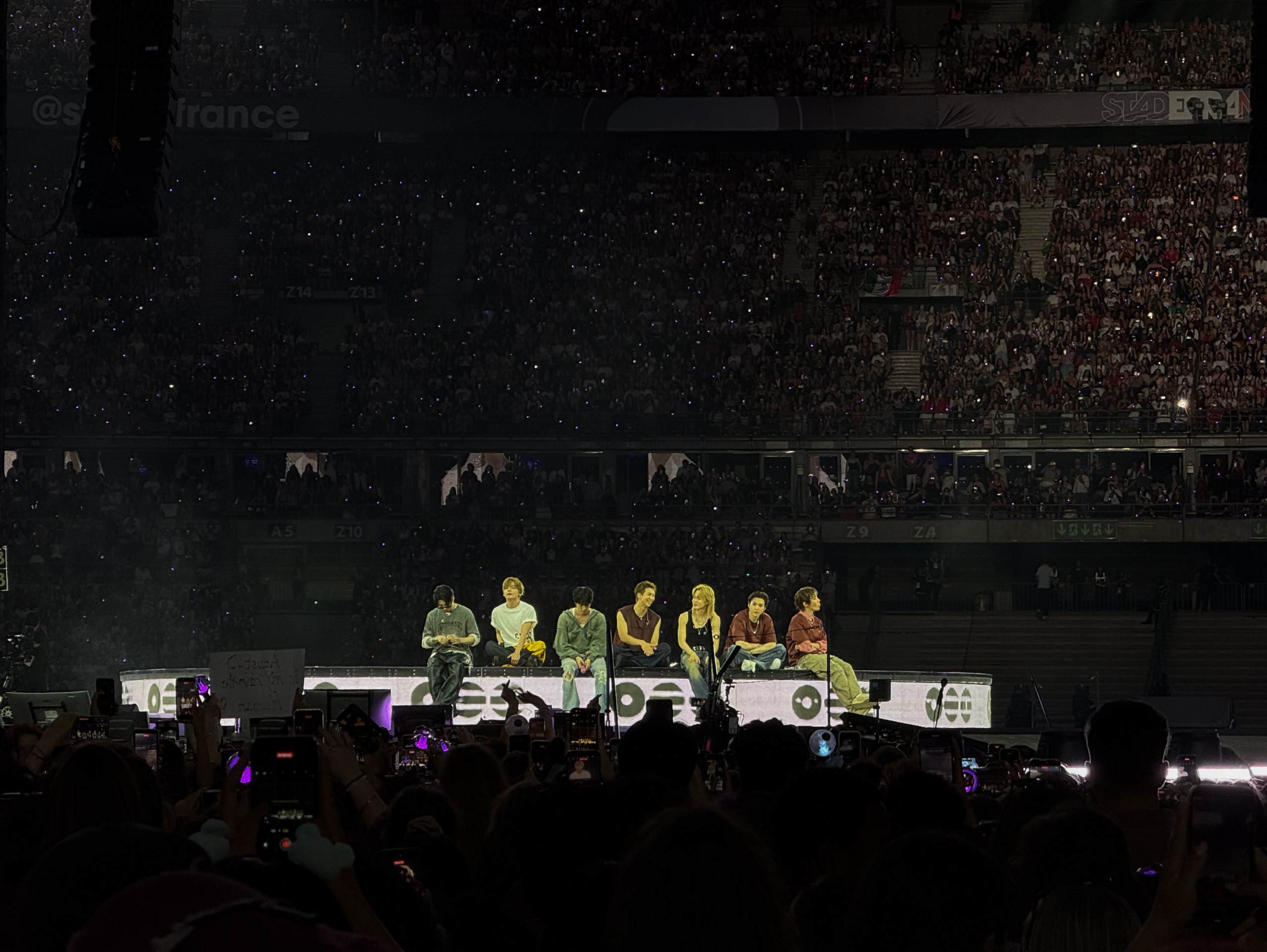 Apresenta&ccedil;&atilde;o do BTS em Paris