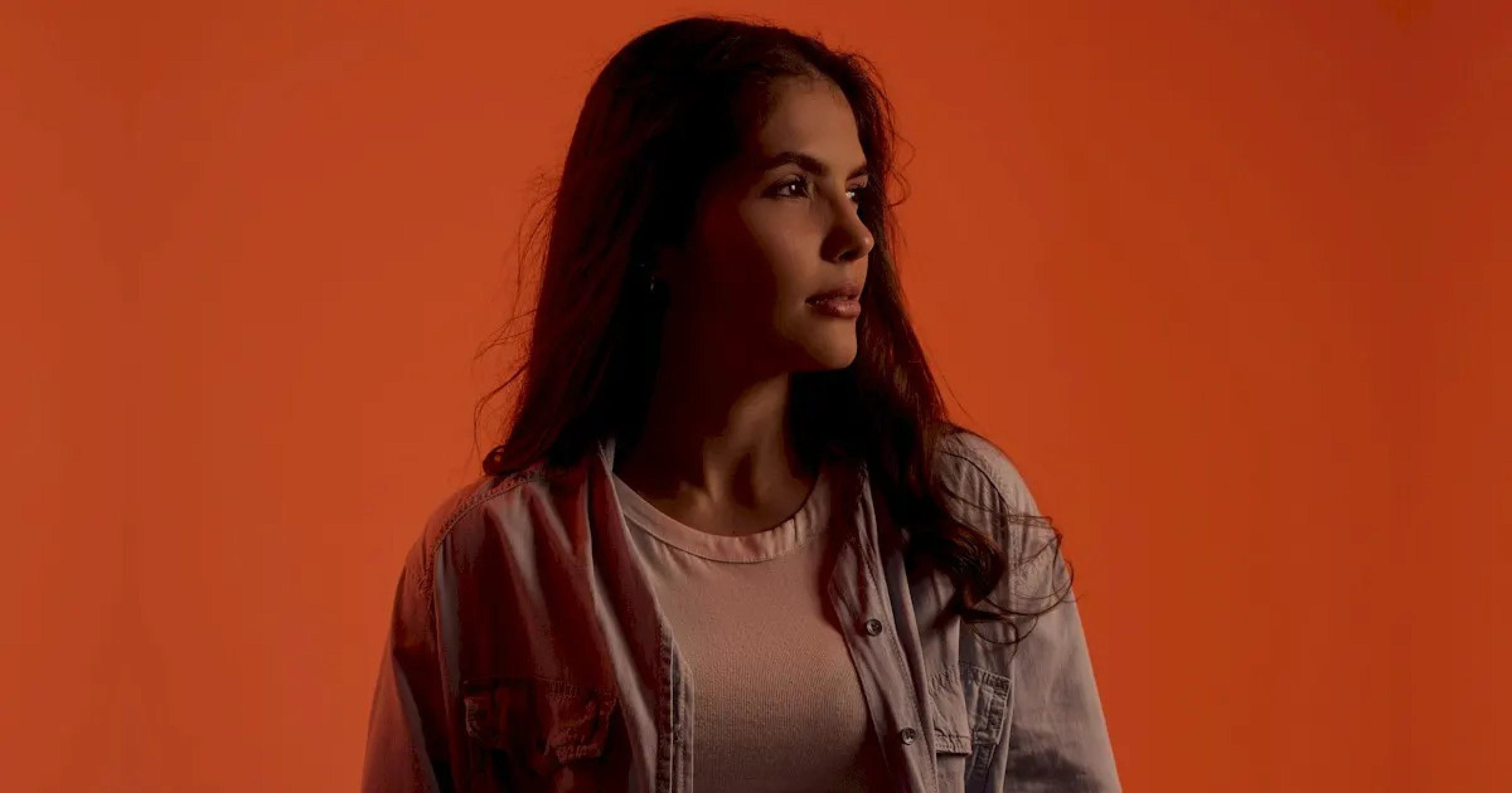 Ella Z lança 'Gravidade Lunar' e aposta em nova fase musical
