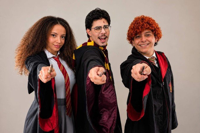 Um Reles Potter – O Musical: uma paródia cômica de Harry Potter - (crédito: Somosstudio29/Divulgação) Um Reles Potter – O Musical: uma paródia cômica de Harry Potter - (crédito: Somosstudio29/Divulgação)