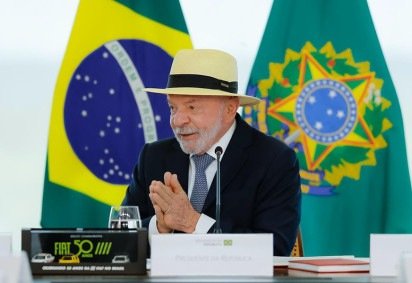 Presidente Lula durante reunia?o com CEO e diretor executivo da Stellantis, Antonio Filosa, no Palácio do Planalto -  (crédito: Ricardo Stuckert/PR) -Presidente Lula durante reunia?o com CEO e diretor executivo da Stellantis, Antonio Filosa, no Palácio do Planalto -  (crédito: Ricardo Stuckert/PR)