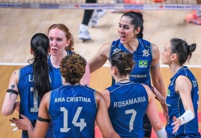 Seleção Brasileira Feminina nas quartas de final do VNL contra o Japão  -  (crédito: reprodução/@volleyballworld) -Seleção Brasileira Feminina nas quartas de final do VNL contra o Japão  -  (crédito: reprodução/@volleyballworld)