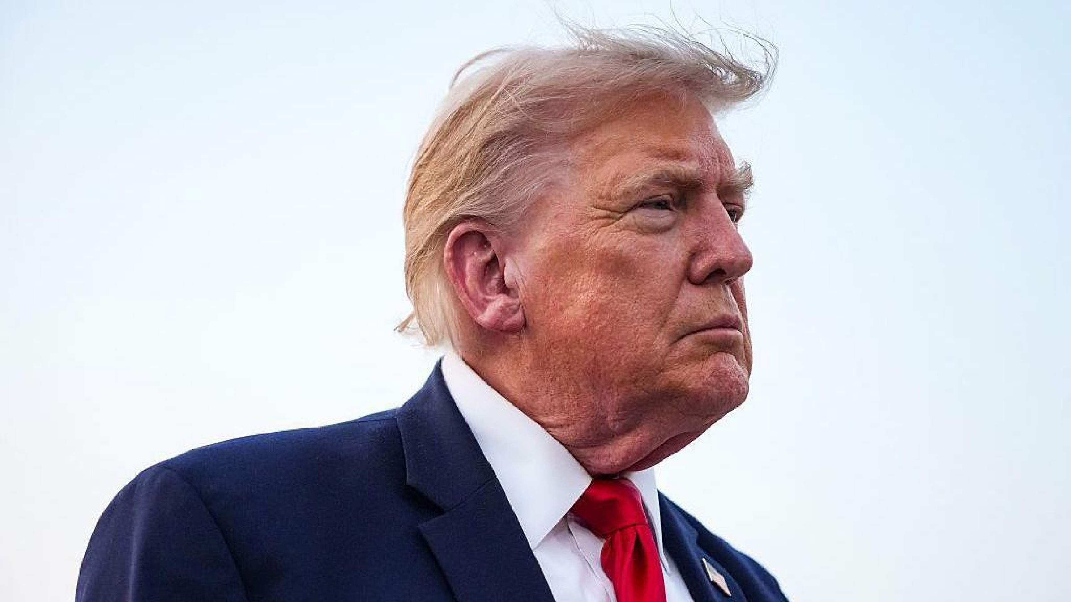 Como nova tarifa contra o Brasil faz parte de estratégia maior de Trump para inimigos (e aliados)