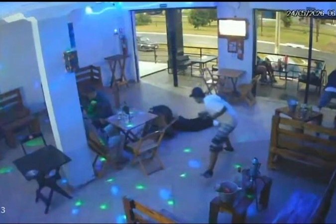 Crime ocorreu dentro de um bar de Samambaia - (crédito: PCDF/Divulgação) Crime ocorreu dentro de um bar de Samambaia - (crédito: PCDF/Divulgação)