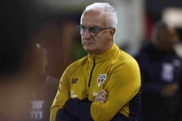 Dorival lamenta apagão do São Paulo no segundo tempo  -  (crédito:  Foto: Rubens Chiri/Saopaulofc.net)