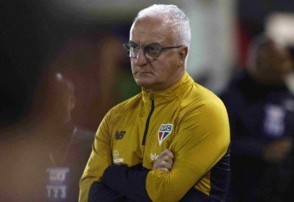 Dorival lamenta apagão do São Paulo no segundo tempo  -  (crédito:  Foto: Rubens Chiri/Saopaulofc.net) -Dorival lamenta apagão do São Paulo no segundo tempo  -  (crédito:  Foto: Rubens Chiri/Saopaulofc.net)