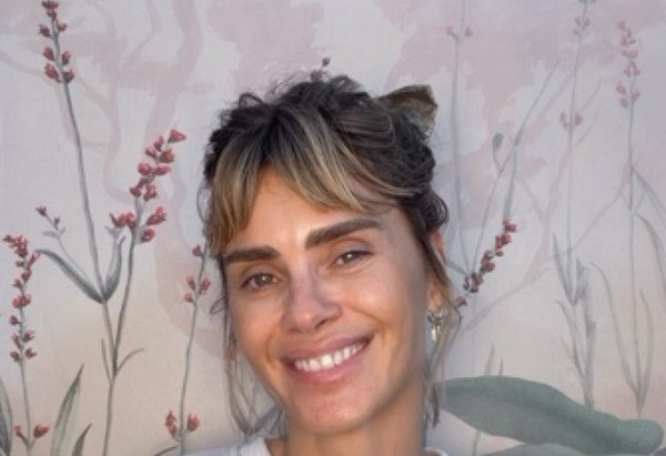 Reprodução/Instagram/@loracarola