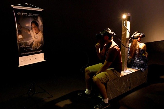  23/07/2026 Crédito: Marcelo Ferreira/CB/D.A Press. Brasil. Brasília - DF -  Panteão da Pátria ganha experiência em realidade virtual que leva visitantes à Guerra do Paraguai -  visitantes Rafael Garcia Rodrigues e Luar Moreira Rodrigues