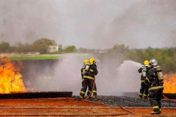 Simulação de acidente aeronáutico irá mobilizar equipes de socorro na região central de Brasília na próxima terça-feira (28/7) - (crédito: Divulgação) Simulação de acidente aeronáutico irá mobilizar equipes de socorro na região central de Brasília na próxima terça-feira (28/7) - (crédito: Divulgação)