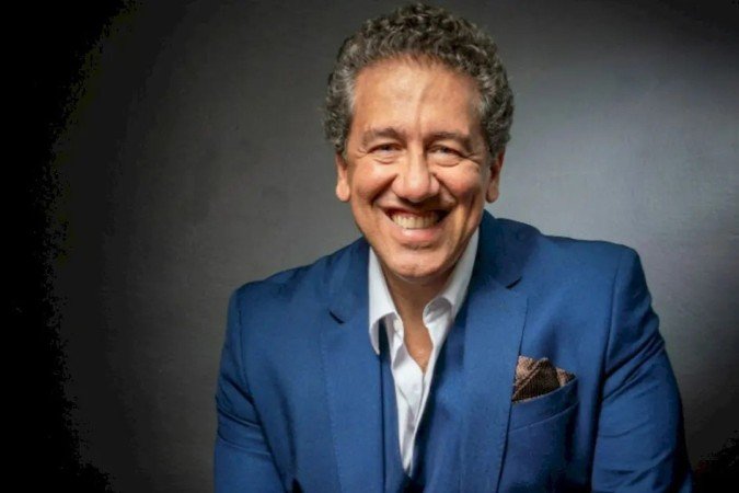 Altemar Dutra Jr. celebra Frank Sinatra com a SP Pop's Big Band - (crédito: TMJBrazil) Altemar Dutra Jr. celebra Frank Sinatra com a SP Pop's Big Band - (crédito: TMJBrazil)