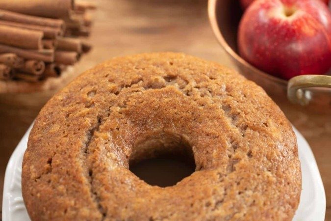 Bolo de maçã com canela (Imagem: Carlos Santos RODAPE BR | Shutterstock) - (crédito: EdiCase) Bolo de maçã com canela (Imagem: Carlos Santos RODAPE BR | Shutterstock) - (crédito: EdiCase)