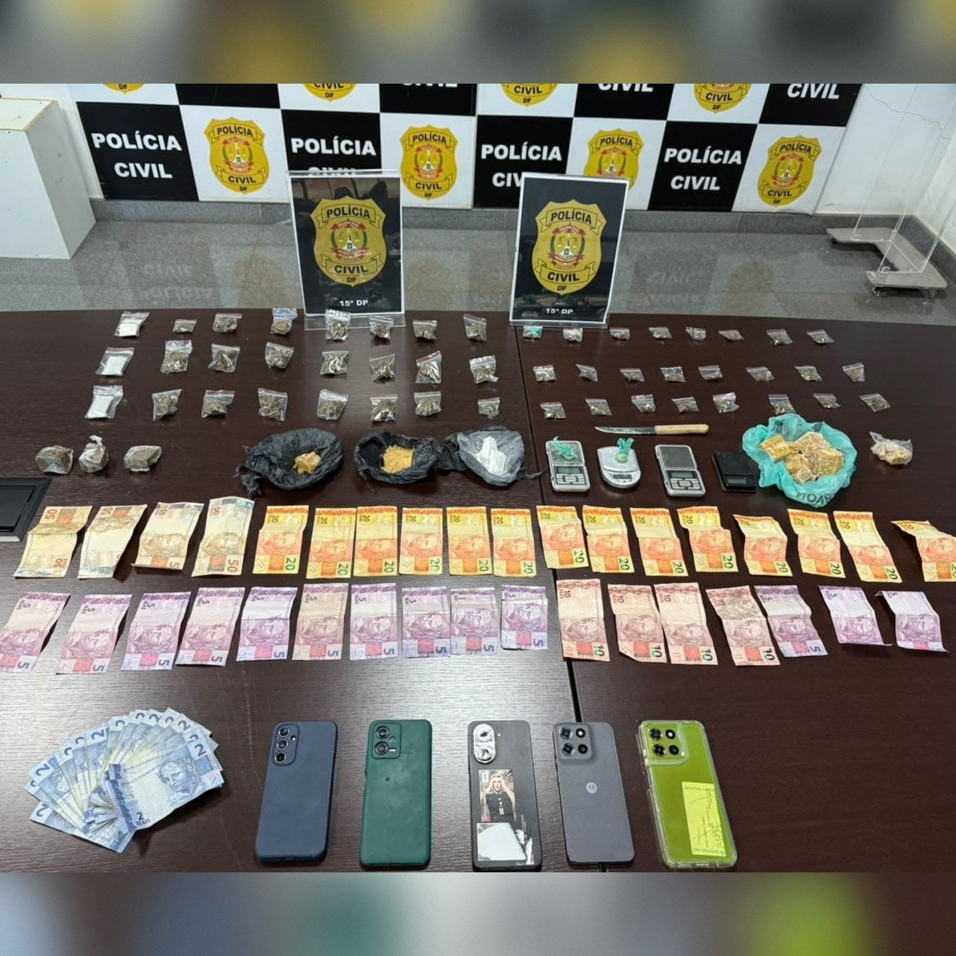 Polícia Civil prende família em flagrante por tráfico de drogas na Ceilândia