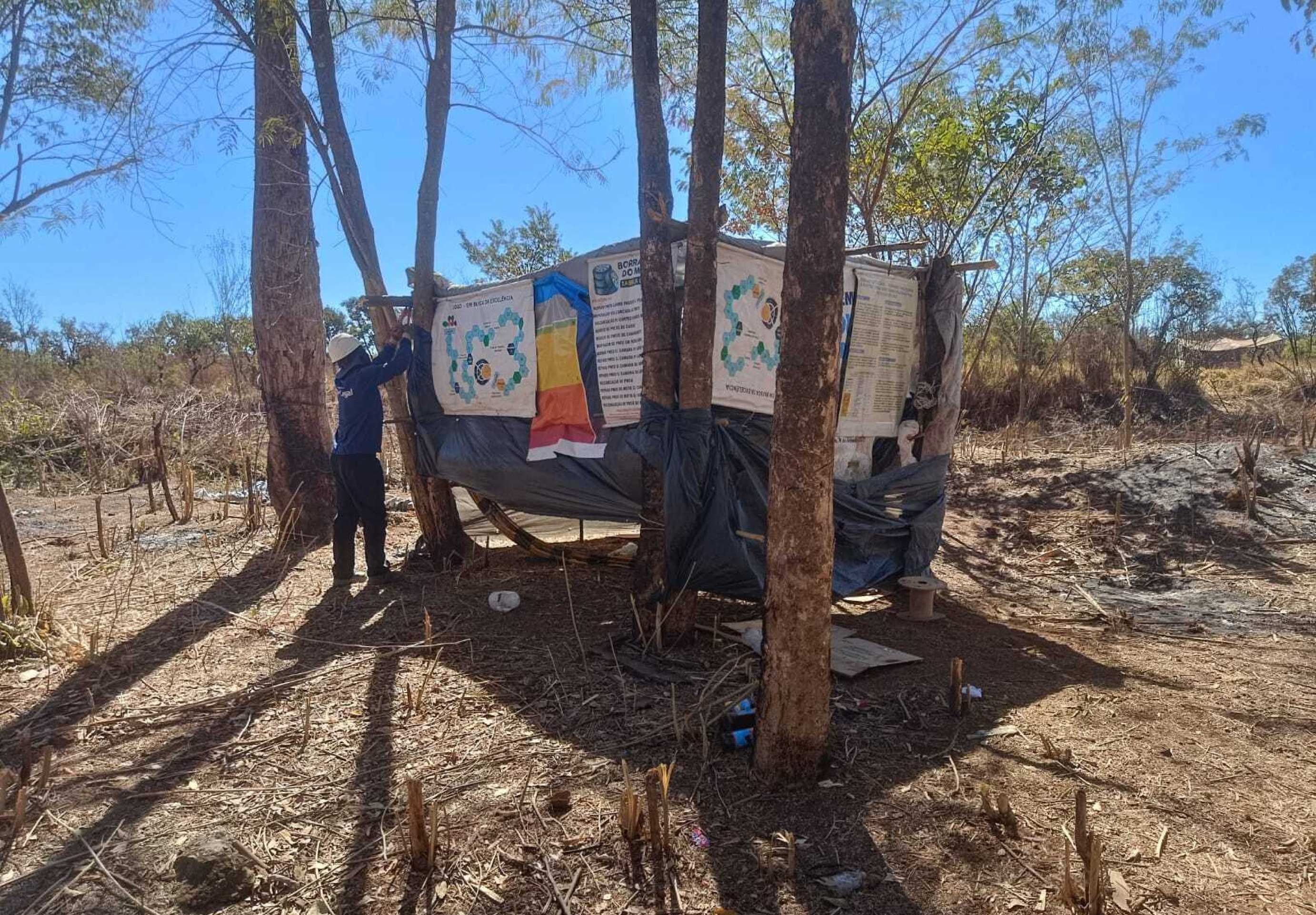 For&ccedil;a-tarefa integrada removeu 146 estruturas improvisadas constru&iacute;das ilegalmente em &aacute;rea de preserva&ccedil;&atilde;o na Estrutural