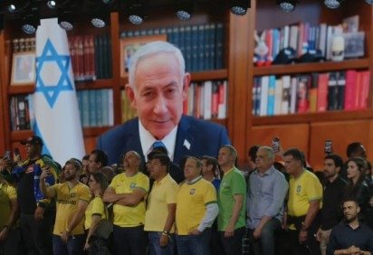Benjamin Netanyahu ocupa o cargo de primeiro-ministro de Israel e é um dos líderes políticos mais longevos da história do país -  (crédito: Reprodução/YouTube) -Benjamin Netanyahu ocupa o cargo de primeiro-ministro de Israel e é um dos líderes políticos mais longevos da história do país -  (crédito: Reprodução/YouTube)