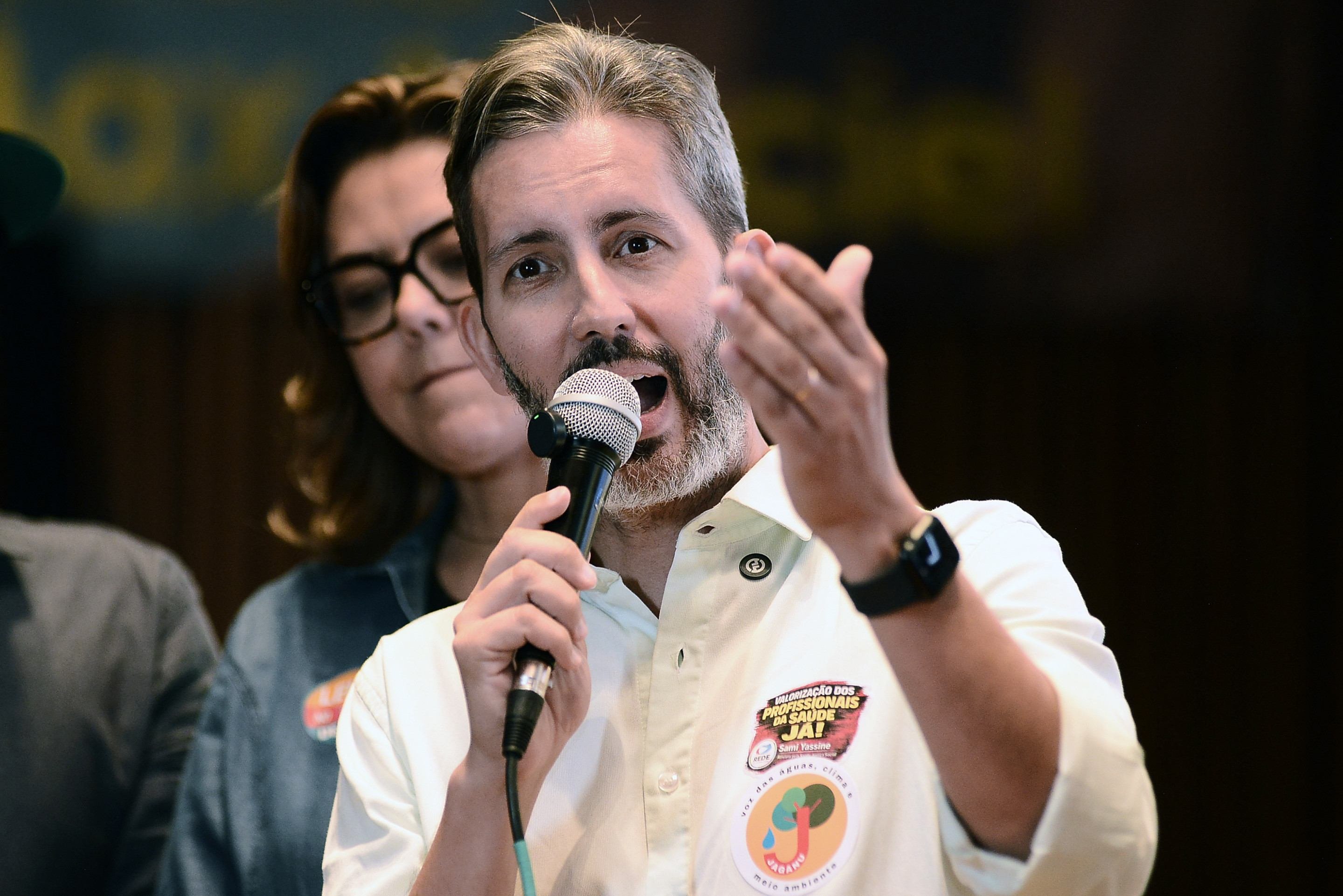 Leandro Grass aparece em 3º na pesquisa Correio/Opinião e diz que não vai comentar