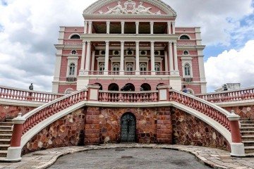 Teatro Amazonas, em Manaus: o Brasil passa a contar agora com 26 sítios reconhecidos pela Unesco -  (crédito: Marcelo Camargo/Agência Brasil)