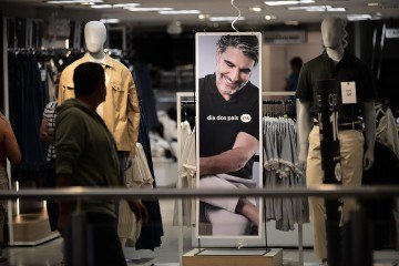 Para especialistas, a expectativa é de um desempenho positivo, mas sem um salto expressivo nas vendas - (crédito: Minervino Júnior/CB/D.A.Press) Para especialistas, a expectativa é de um desempenho positivo, mas sem um salto expressivo nas vendas - (crédito: Minervino Júnior/CB/D.A.Press)