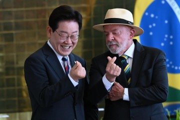 Lula e Jae-myung participaram de coletiva, no Pal&aacute;cio da Alvorada, ap&oacute;s reuni&atilde;o bilateral

 -  (crédito: Carlos Vieira/CB/DA.Press)