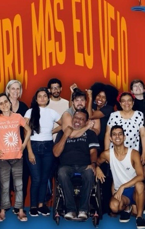 Elenco da pe&ccedil;a Faz escuro, mas eu vejo re&uacute;ne pessoas com e sem defici&ecirc;ncia em festival de cultura inclusiva -  (crédito: Divulga&ccedil;&atilde;o)