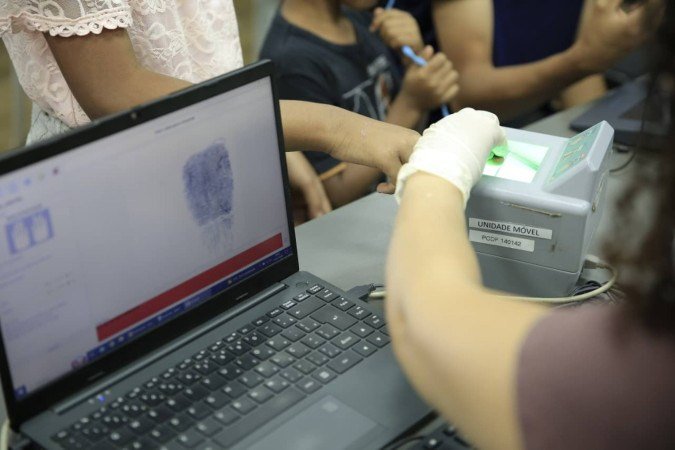 Uma unidade móvel do Instituto de Identificação, conhecida como Carreta da Identidade, emitirá RGs - (crédito: Foto: Divulgação/PCDF) Uma unidade móvel do Instituto de Identificação, conhecida como Carreta da Identidade, emitirá RGs - (crédito: Foto: Divulgação/PCDF)