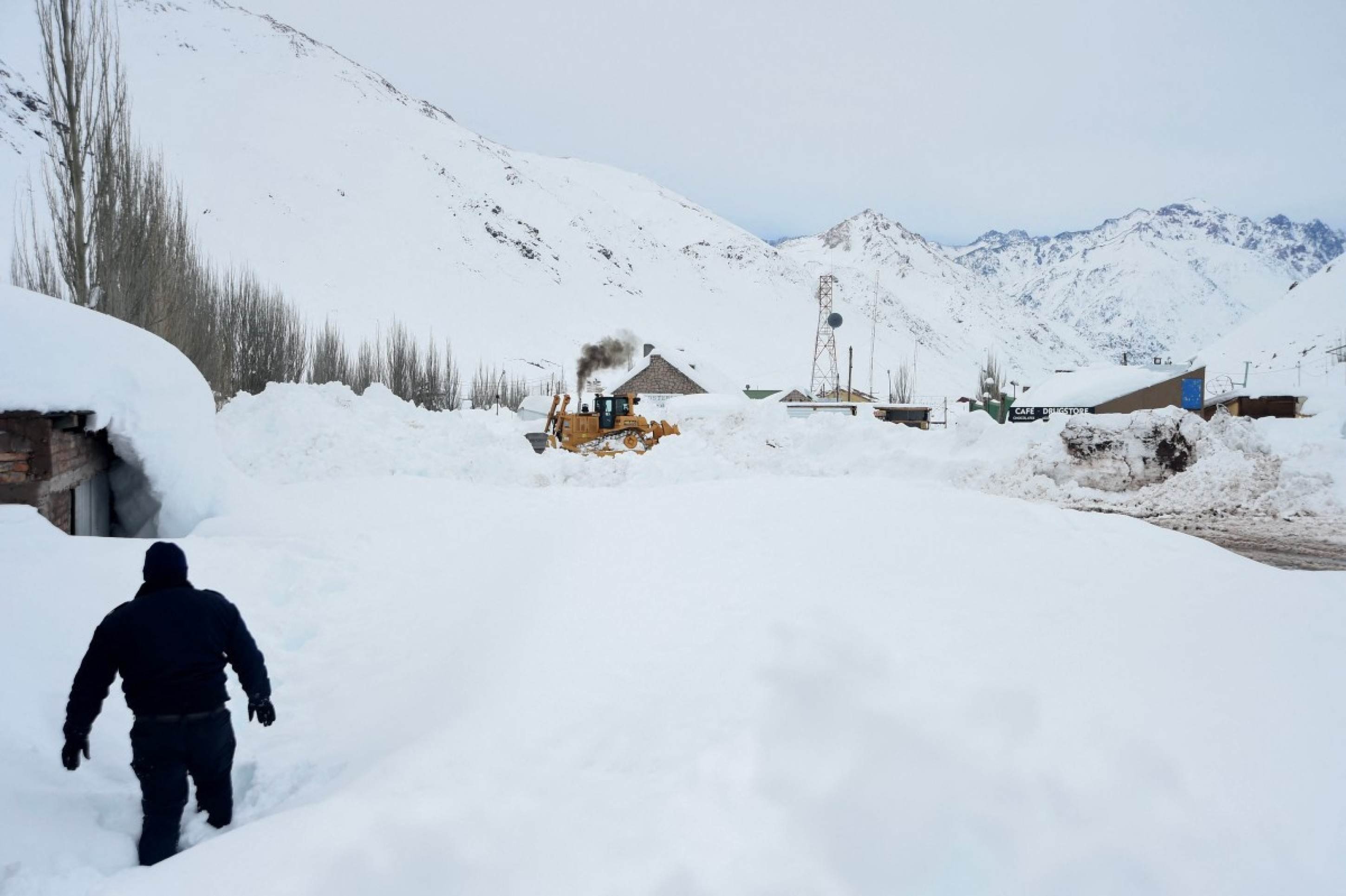 Tempestade de neve entre Argentina e Chile