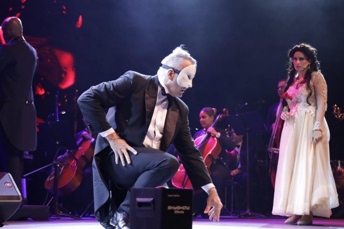O Fantasma da Ópera in Concert
Hoje, às 20h, e amanhã, às 17h e às 20h, no Teatro Poupex. Ingressos: a partir de R$ 40, no Sympla.
- (crédito: Divulgação) O Fantasma da Ópera in Concert
Hoje, às 20h, e amanhã, às 17h e às 20h, no Teatro Poupex. Ingressos: a partir de R$ 40, no Sympla.
- (crédito: Divulgação)