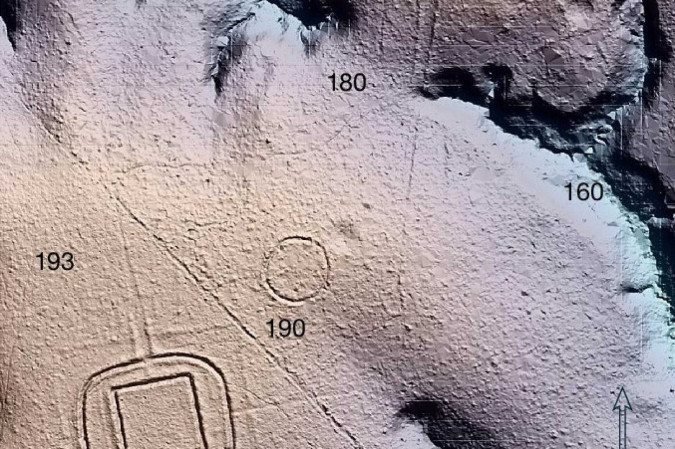 Os geoglifos recém-descobertos multiplicam por dez o número de estruturas conhecidas, revelando uma antiga sociedade de até 3 milhões de pessoas - (crédito: Divulgação) Os geoglifos recém-descobertos multiplicam por dez o número de estruturas conhecidas, revelando uma antiga sociedade de até 3 milhões de pessoas - (crédito: Divulgação)