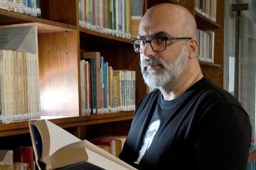 Valter Hugo Mãe é um dos autores mais populares da língua portuguesa quando se trata de público brasileiro -  (crédito:  Marcelo Ferreira/CB/D.A Press)