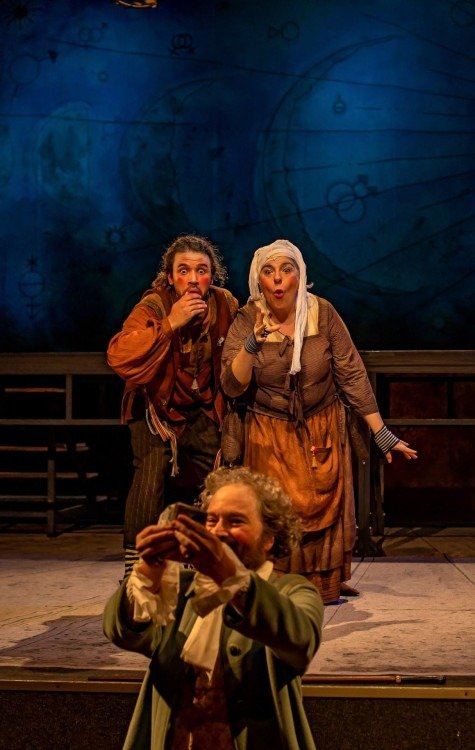Escola de Mulheres
De Molière. Com Grupo Tapa. HOje, às 16h e às 21h, e amanhã, às 13h e às 16h, na CAIXA Cultural (SBS – Quadra 4 – Lotes ¾). Ingressos: R$ 30 e R$ 15 (meia). Não recomendado para menores de 12 anos
- (crédito: RONALDO GUTIERREZ) Escola de Mulheres
De Molière. Com Grupo Tapa. HOje, às 16h e às 21h, e amanhã, às 13h e às 16h, na CAIXA Cultural (SBS – Quadra 4 – Lotes ¾). Ingressos: R$ 30 e R$ 15 (meia). Não recomendado para menores de 12 anos
- (crédito: RONALDO GUTIERREZ)