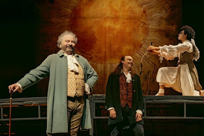 Escola de Mulheres
De Moli&egrave;re. Com Grupo Tapa. HOje, &agrave;s 16h e &agrave;s 21h, e amanh&atilde;, &agrave;s 13h e &agrave;s 16h, na CAIXA Cultural (SBS &ndash; Quadra 4 &ndash; Lotes &frac34;). Ingressos: R$ 30 e R$ 15 (meia). N&atilde;o recomendado para menores de 12 anos
