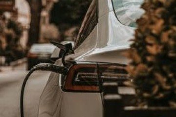 Carregar carro elétrico em casa? Saiba os riscos e como se proteger - Divulga&ccedil;&atilde;o