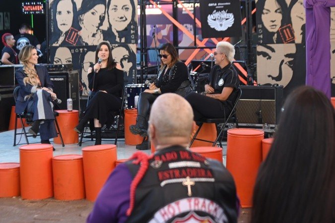  31/07/2026. Ed Alves/CB/D.A Press. Cidades. Talks - Capital Moto Week - Empreendorismo e Representatividade Feminina. Na foto, Ju Jacinto (Loira), Elizangela Silva Braz (Oculos) e Cami Abreu (cabelo Curto).