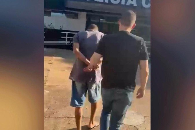 Suspeito de matar vítima com correntes por copo de suco é preso - (crédito: PCDF/Divulgação) Suspeito de matar vítima com correntes por copo de suco é preso - (crédito: PCDF/Divulgação)