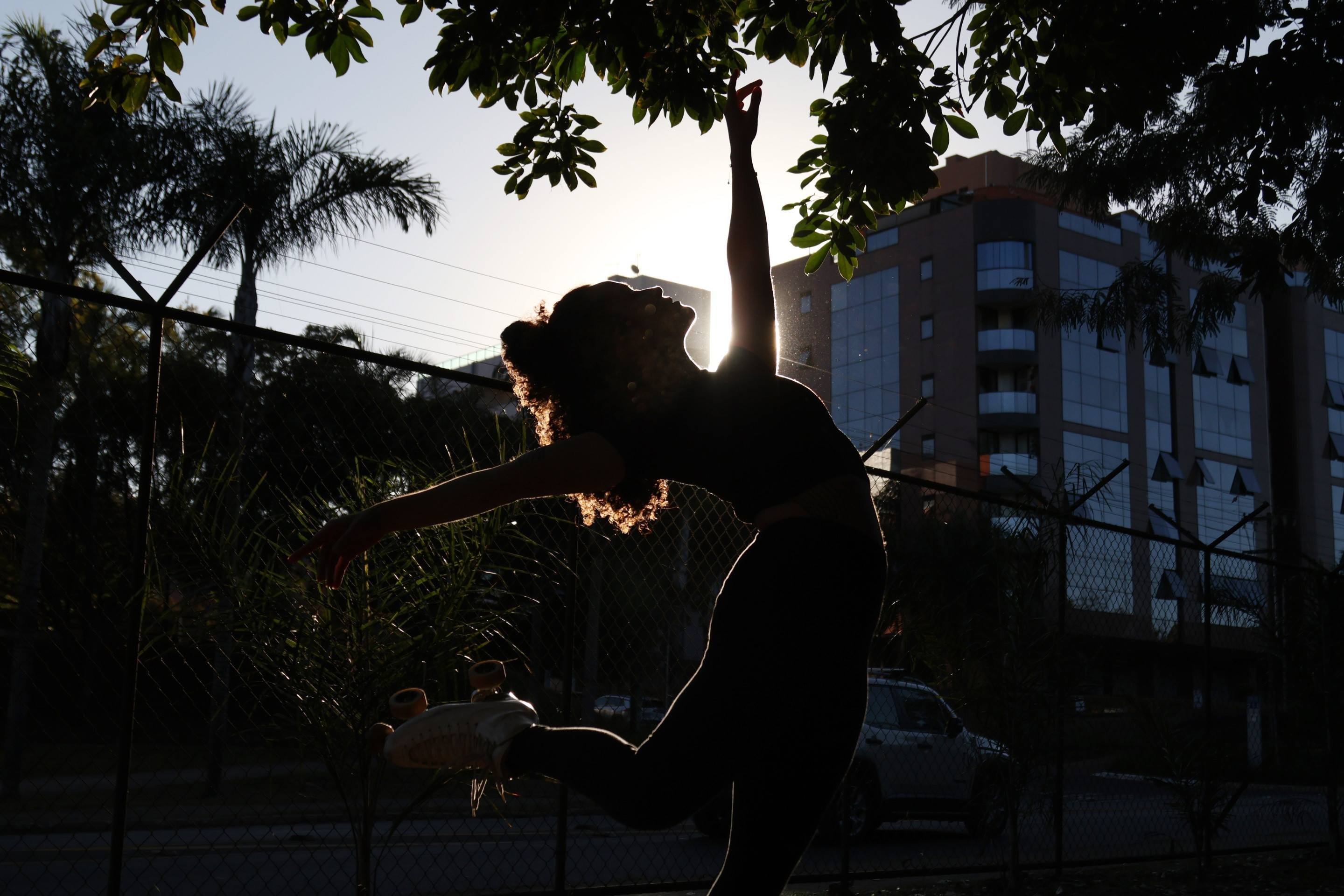 Marta Ziller, 26, estudante de educa&ccedil;&atilde;o f&iacute;sica, ex-atleta de patina&ccedil;&atilde;o art&iacute;stica, come&ccedil;ou a patinar aos 5 anos e competiu nacionalmente e internacionalmente at&eacute; os 19