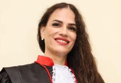 Fabi Diniz de Queiroz Pilate, primeira promotora de Justiça trans do Brasil, toma posse no Amazonas  -  (crédito: Hirailton Gomes/MPAM)