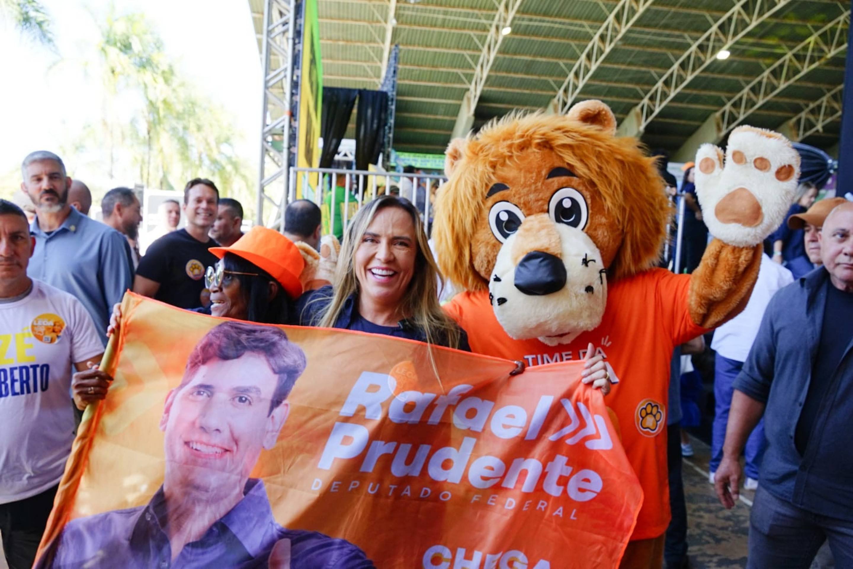 Celina Le&atilde;o durante conven&ccedil;&atilde;o partid&aacute;ria do MDB-DF