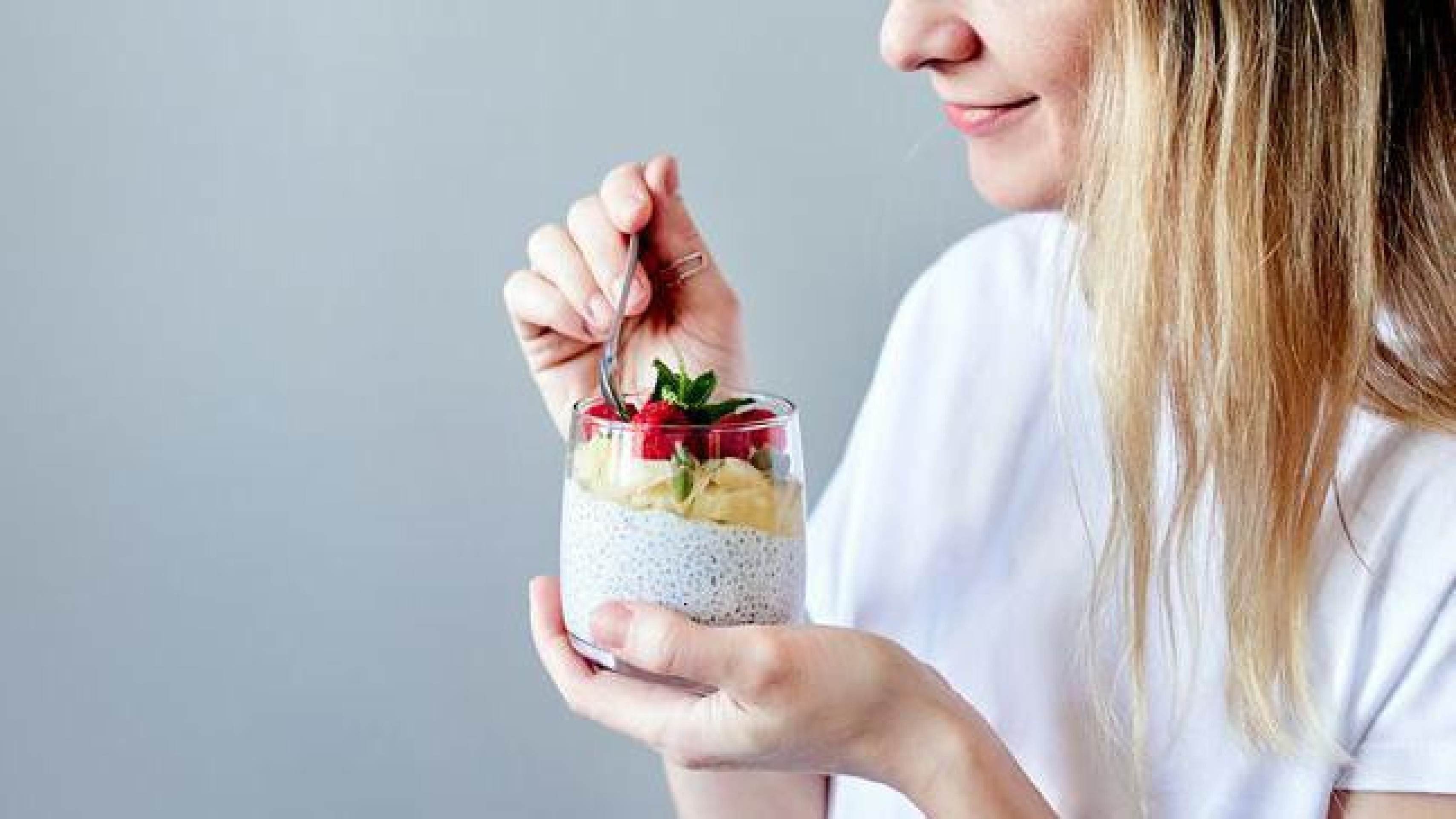 5 alimentos que ajudam a fortalecer os ossos (além do leite) - QTU Questões do Universo