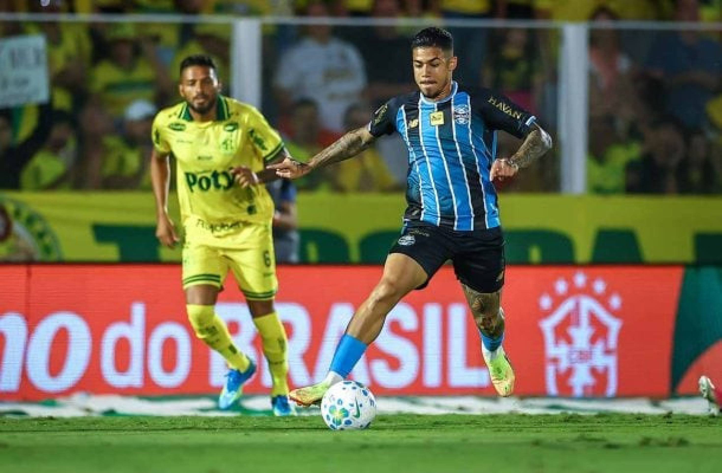 Amuzu marca, Grêmio reage e arranca empate com o Mirassol