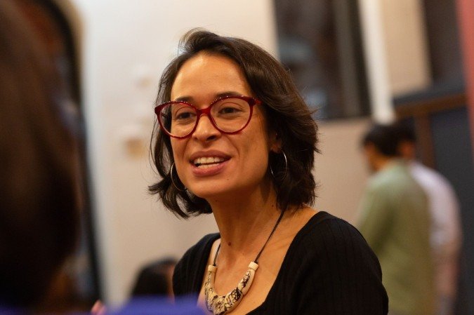 Pesquisadroa ALine Fernandes Carrijo, autora de livro sobre Vladimir Carvalho