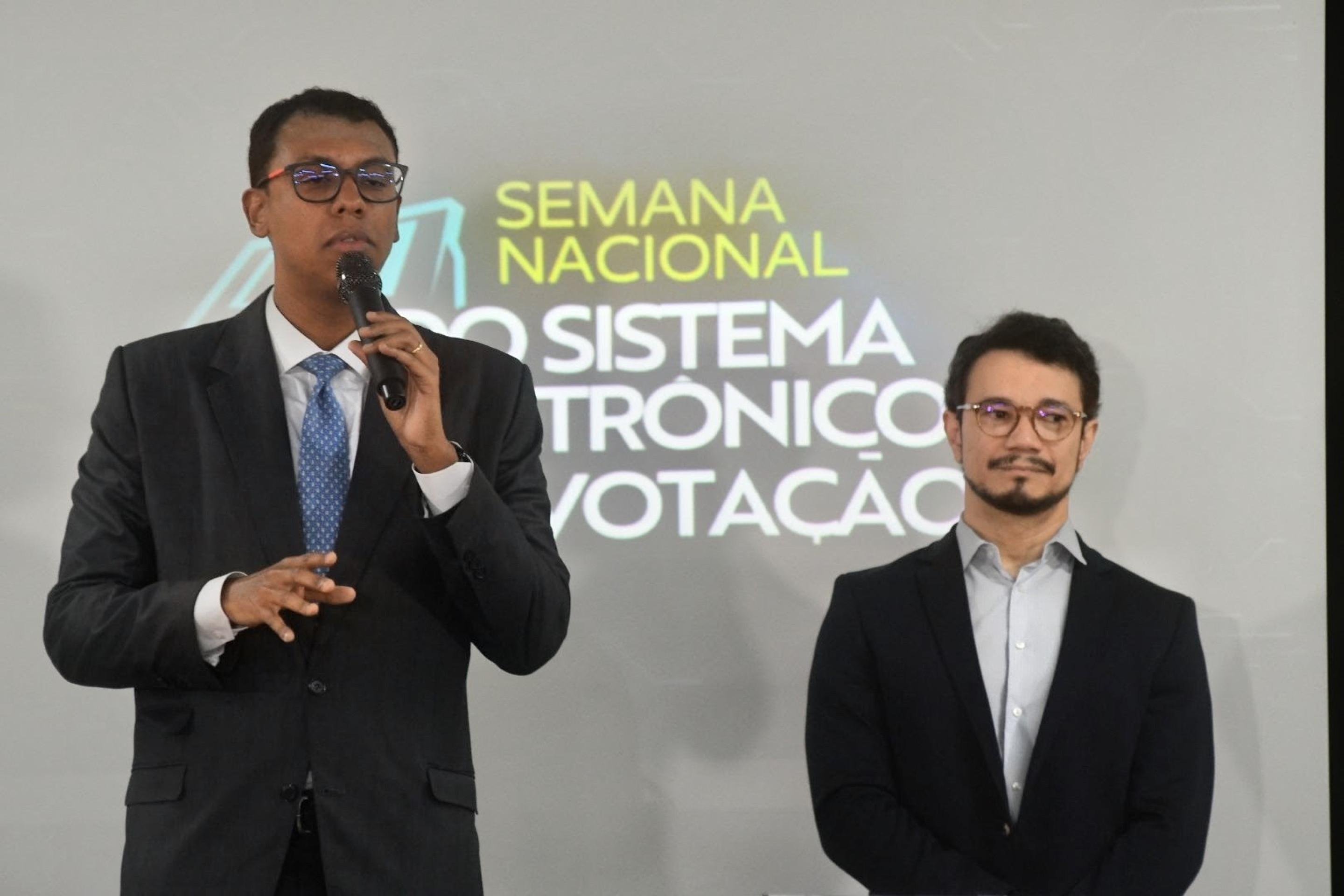 Demonstra&ccedil;&atilde;o urna eletr&ocirc;nica nesta segunda (3/8)