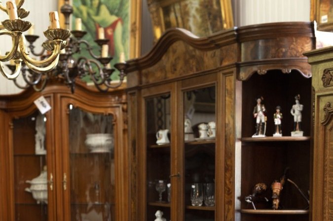 Diante de tantas inovações, o design clássico impera com elegância e se torna o ponto focal do ambiente