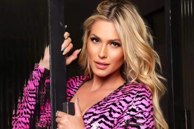Lívia Andrade posa de biquíni em Ibiza e exibe bumbum empinado na web; veja - (crédito: Reprodução/Instagram) Lívia Andrade posa de biquíni em Ibiza e exibe bumbum empinado na web; veja - (crédito: Reprodução/Instagram)