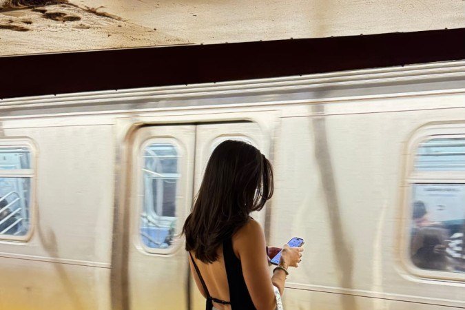 Os decotes aparecem cada vez mais em peças casuais