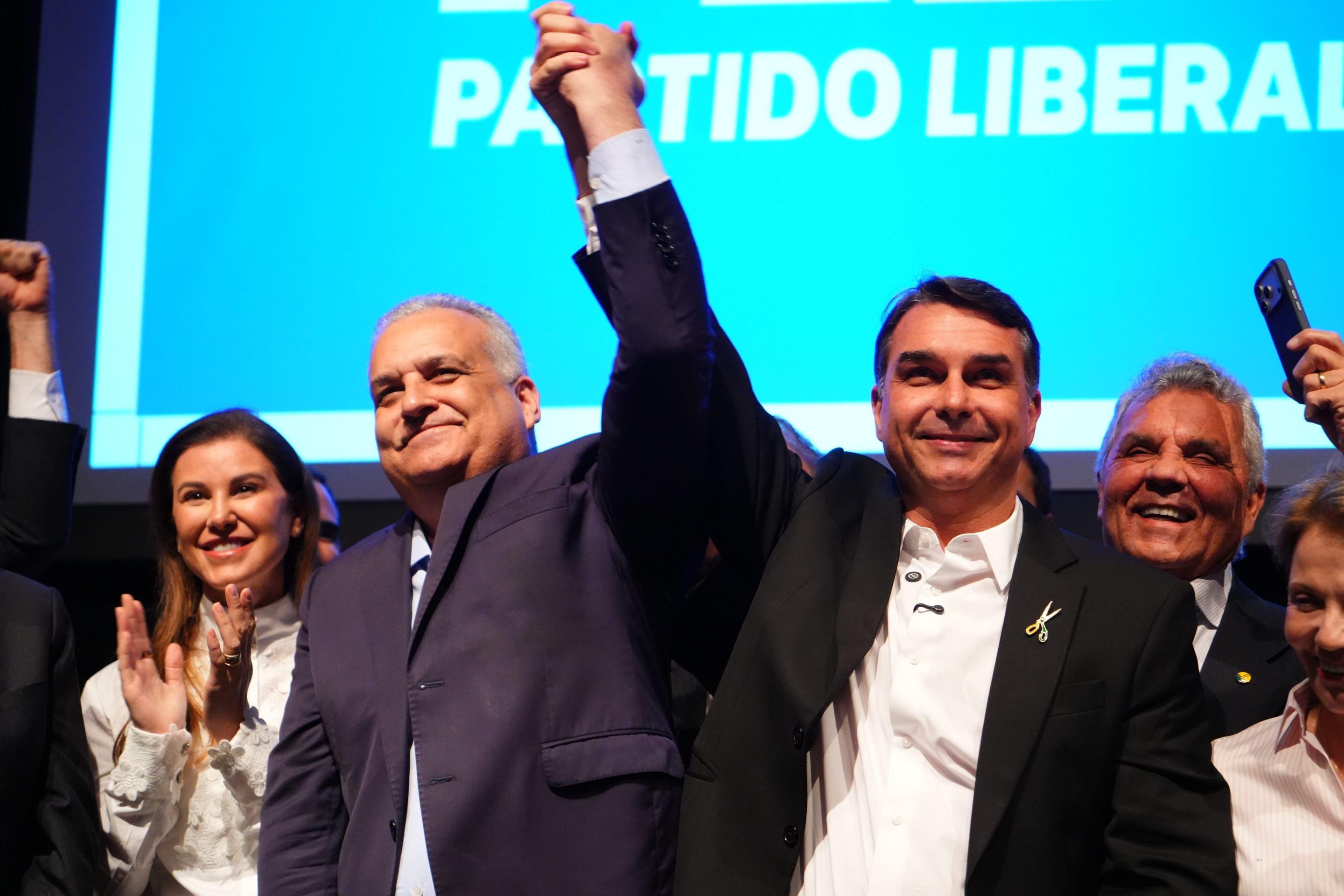Acusação de estupro, 'arma contra Lulinha' e Arthur Lira mais perto do Senado: os impactos de Alfredo Gaspar como vice de Flávio Bolsonaro