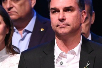 Em nota, a equipe de Flávio Bolsonaro informou que o autor da ameaça também conta com registros de violência doméstica com lesões corporais - (crédito: Ed Alves/CB/D.A Press) Em nota, a equipe de Flávio Bolsonaro informou que o autor da ameaça também conta com registros de violência doméstica com lesões corporais - (crédito: Ed Alves/CB/D.A Press)