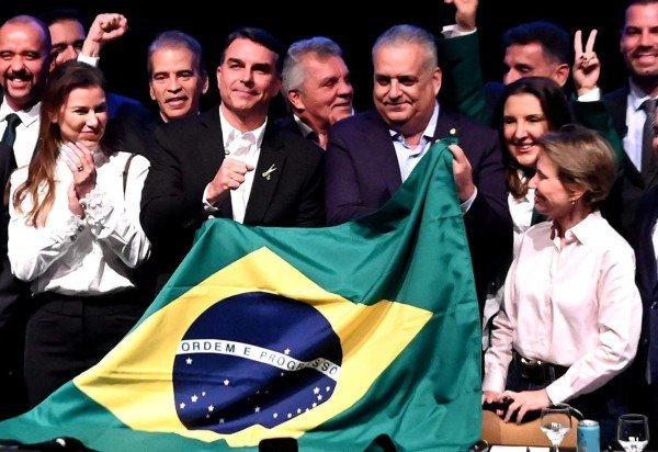 Ed Alves/CB/D.A Press