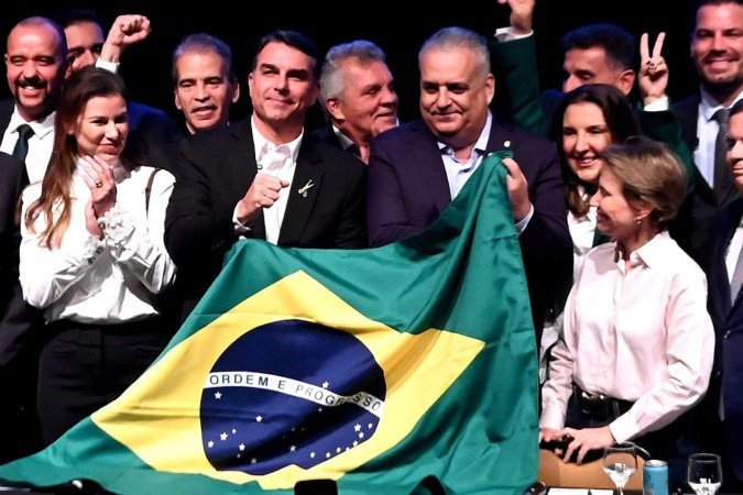 Quem é Alfredo Gaspar, escolhido para vice na chapa de Flávio Bolsonaro