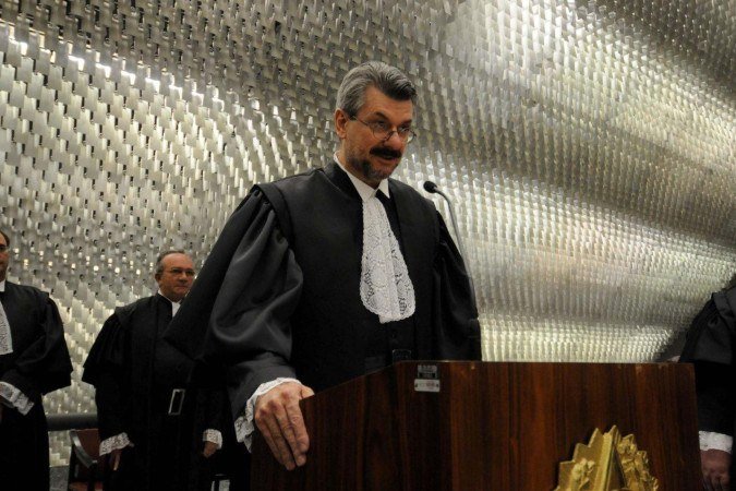 Buzzi é o primeiro caso de um juiz afastado da função que não é beneficiado pela aposentadoria compulsória - (crédito: Divulgação/STJ) Buzzi é o primeiro caso de um juiz afastado da função que não é beneficiado pela aposentadoria compulsória - (crédito: Divulgação/STJ)