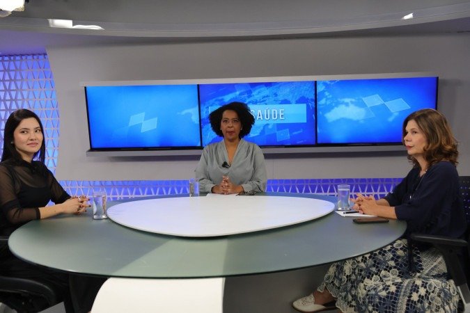  Isabela Kayashima, m&eacute;dica injetora e psiquiatra, &eacute; a entrevista do CB.Sa&uacute;de desta quinta-feira. Na bancada: Carmen Souza e Sibele Negromonte