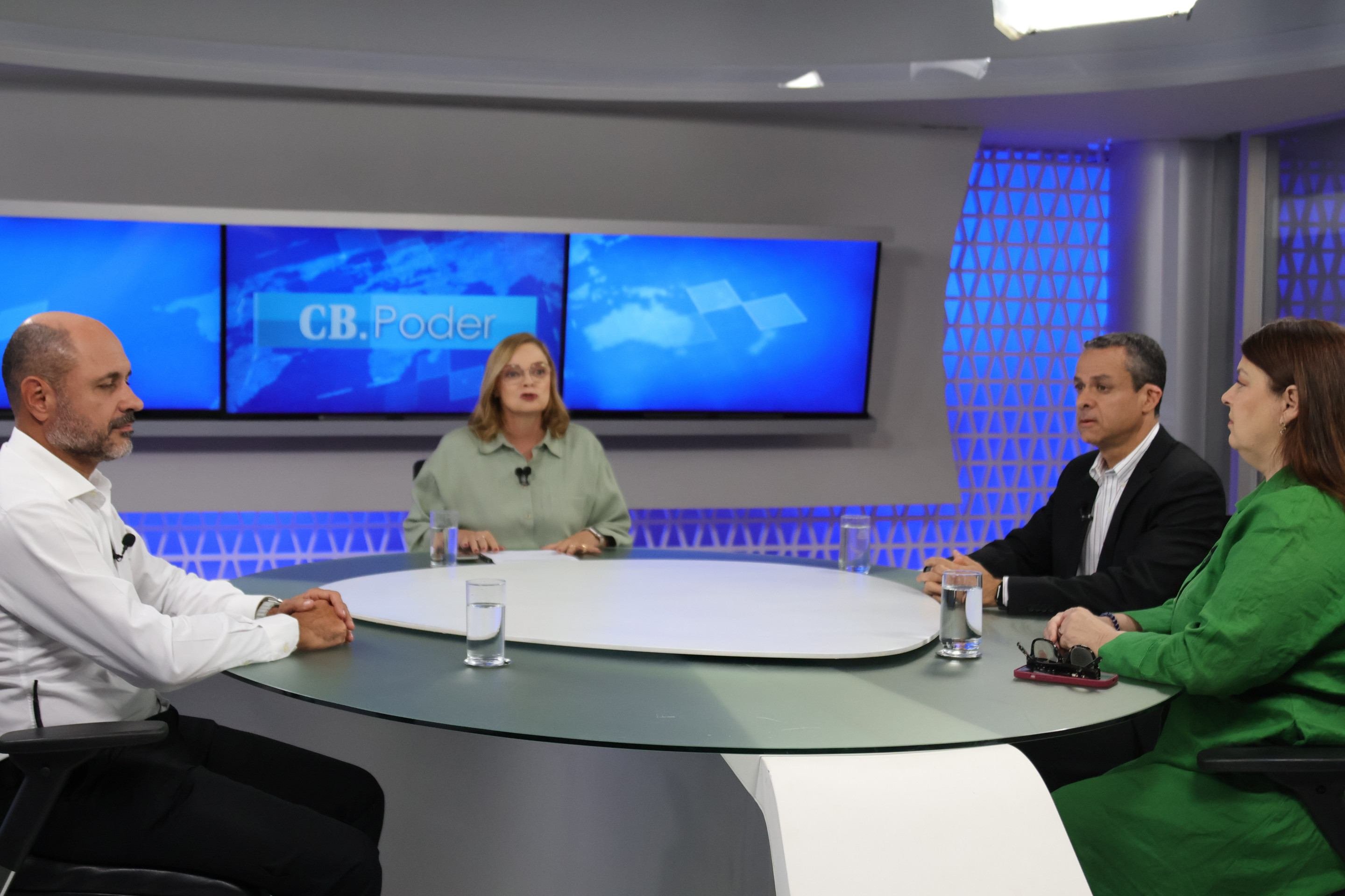 Pesquisa Correio/Opinião mostra disputa aberta, avaliam diretores do instituto
